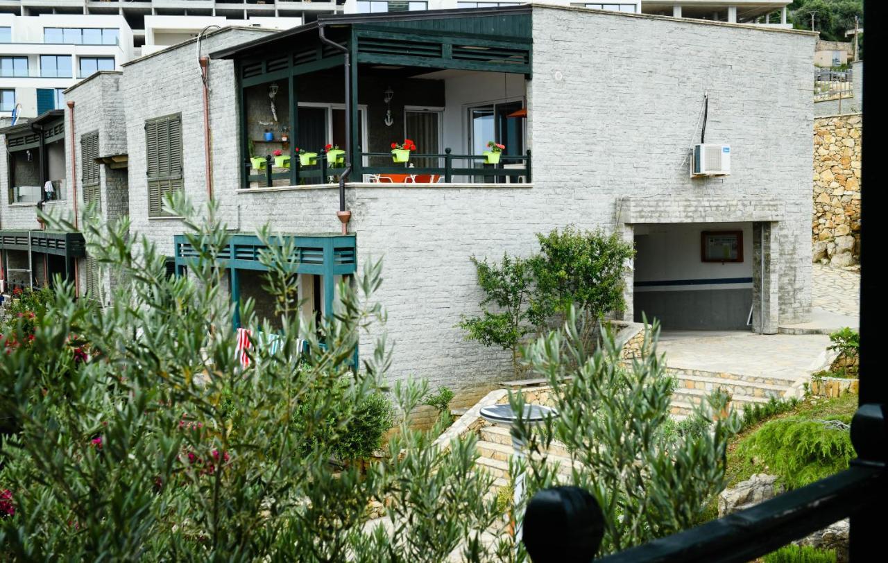 Vila Rina At Aquamarine Residence Vlorë Екстериор снимка