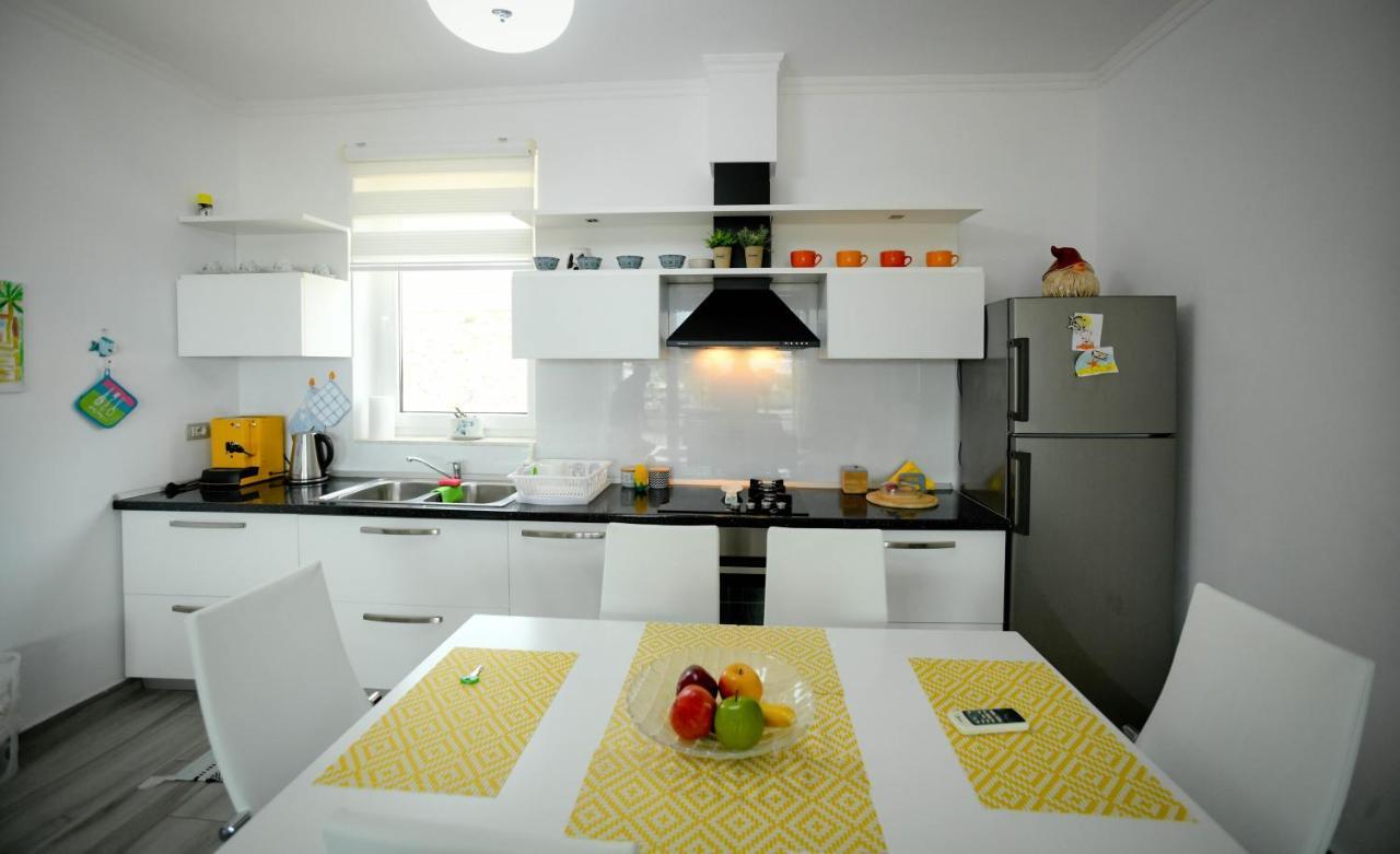 Vila Rina At Aquamarine Residence Vlorë Екстериор снимка