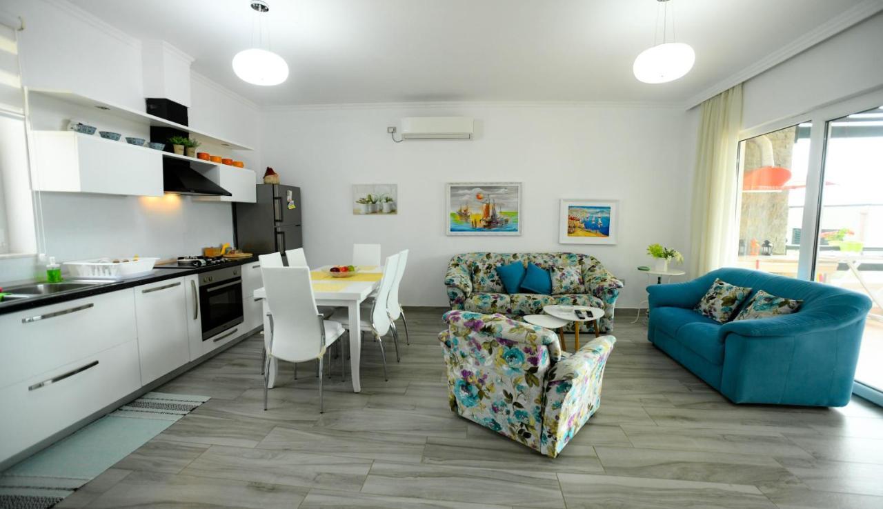 Vila Rina At Aquamarine Residence Vlorë Екстериор снимка